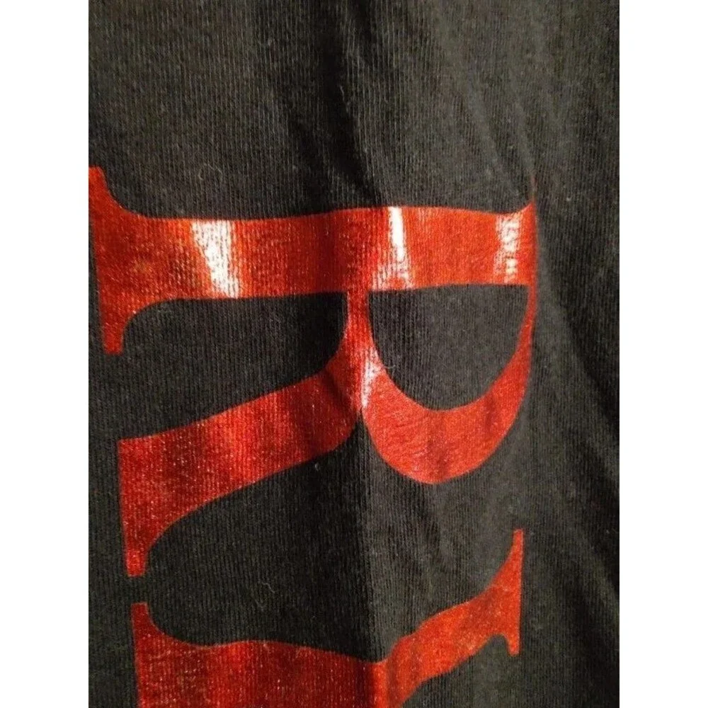 Men's True Religion BACK Red Metallic Logo Print Black T-Shirt Size S